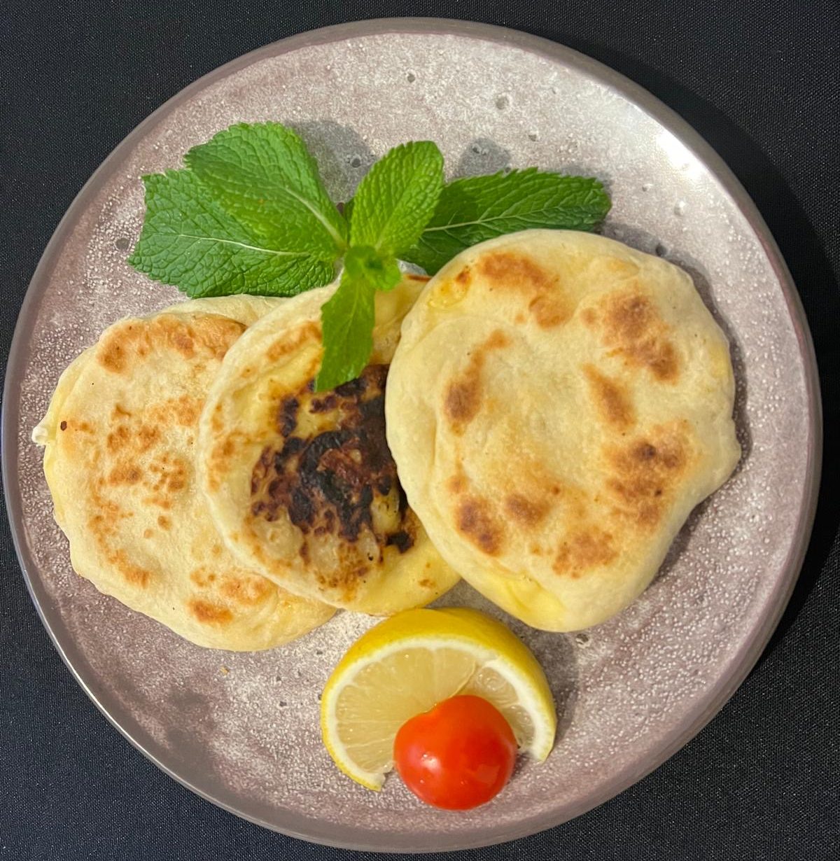 Cheese naan